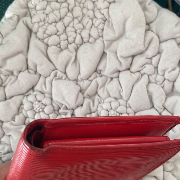 LOUIS VUITTON Bi -fold wallet Epi Leather - Picture 11 of 11